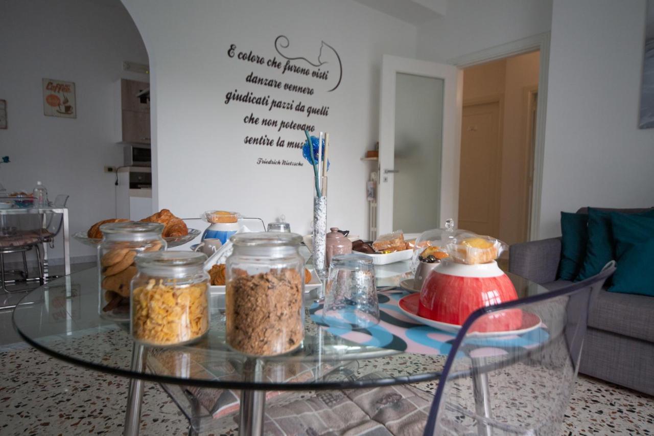 Casa Luisa Bed & Breakfast ซาแลร์โน ภายนอก รูปภาพ