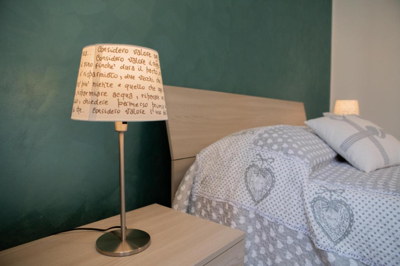 Casa Luisa Bed & Breakfast ซาแลร์โน ภายนอก รูปภาพ
